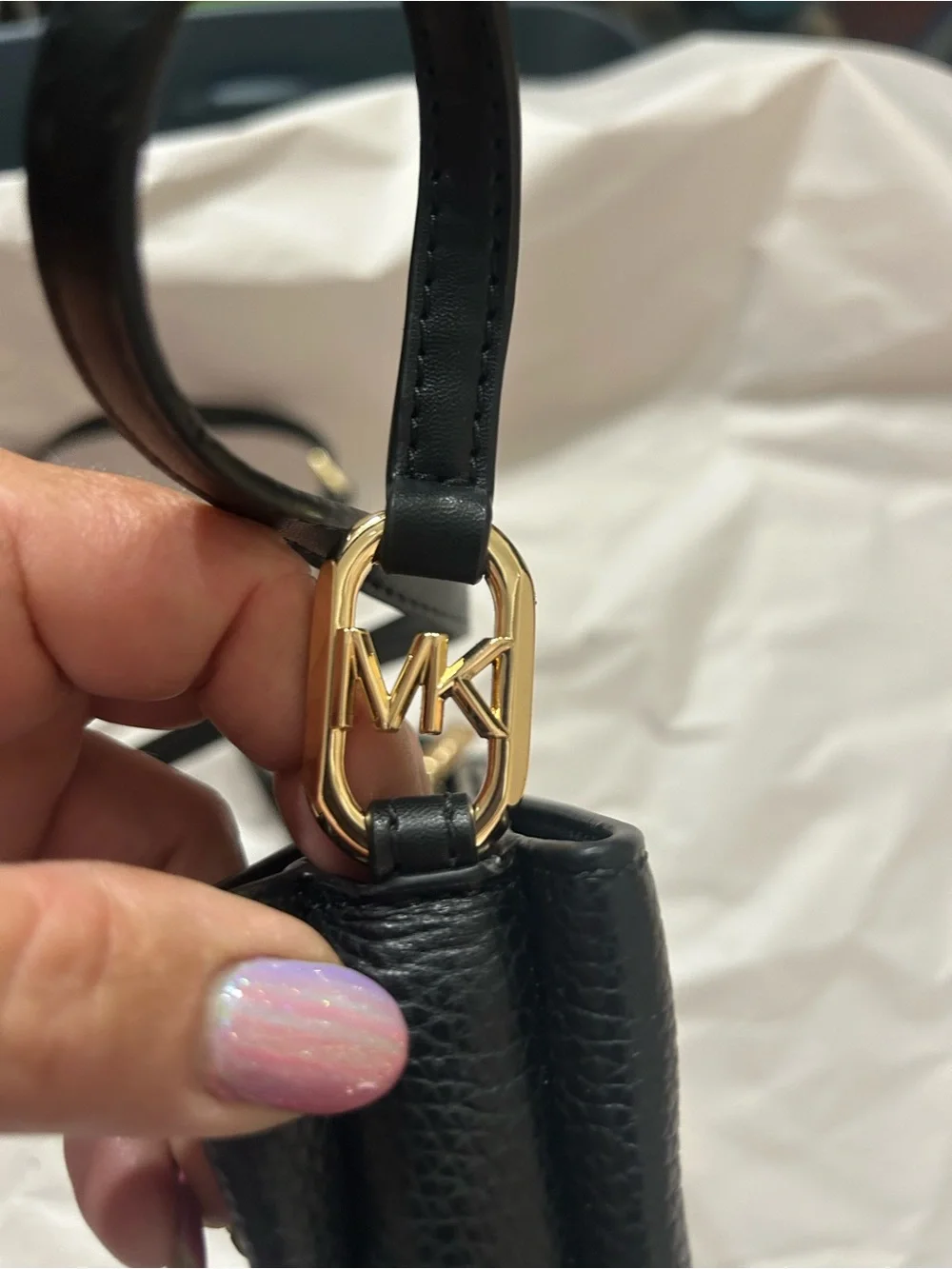 Michael Kors compact pebbled